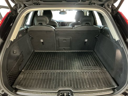 Certified 2025 Volvo XC60 T8 Plus w/ Climate Package image 23