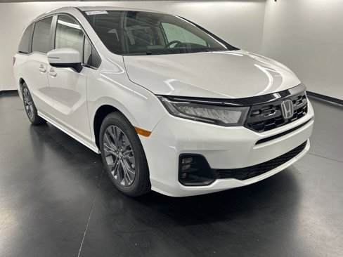New 2026 Honda Odyssey Touring image 7