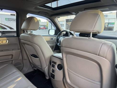 Used 2015 Honda Pilot Touring image 19