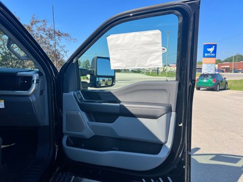 New 2025 Ford F350 XLT w/ Black Appearance Package image 45