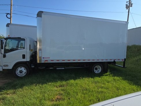 New 2025 Chevrolet Low Cab Forward image 8