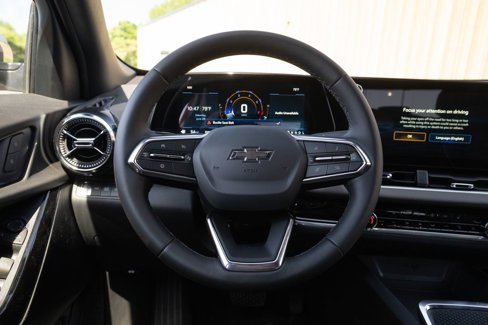 New 2026 Chevrolet Equinox LT w/ Convenience Package II image 17