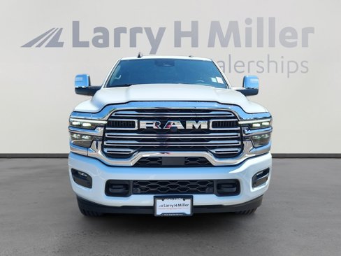 New 2025 RAM 3500 Laramie image 8