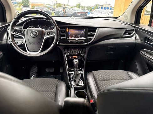 Used 2022 Buick Encore Preferred w/ Safety Package image 10