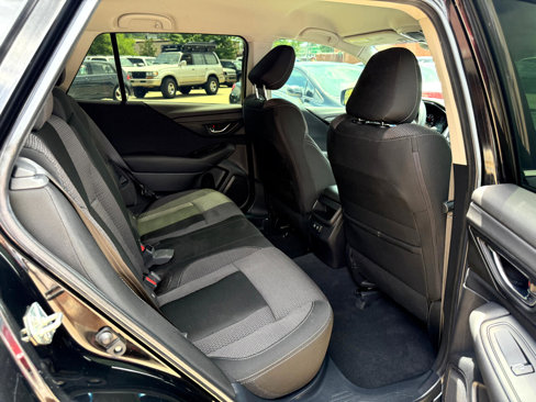 Used 2020 Subaru Outback Premium image 28