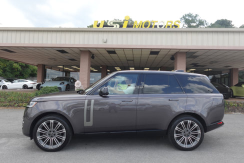 Used 2023 Land Rover Range Rover SE image 23
