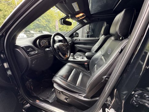 Used 2020 Jeep Grand Cherokee Overland image 12