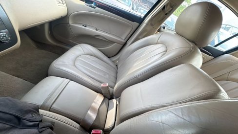 Used 2011 Buick Lucerne CXL w/ Driver Confidence Package image 21