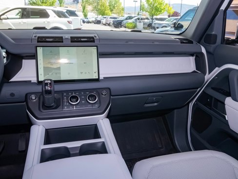 New 2025 Land Rover Defender 110 S image 41