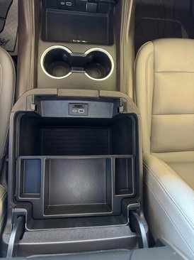Used 2021 Chevrolet Tahoe Z71 w/ Z71 Off-Road Package image 17