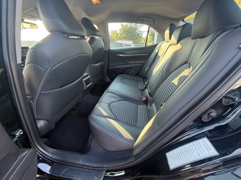 Used 2024 Toyota Camry SE image 15