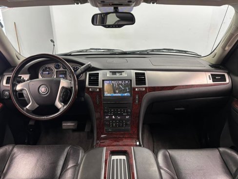 Used 2013 Cadillac Escalade EXT Luxury image 40