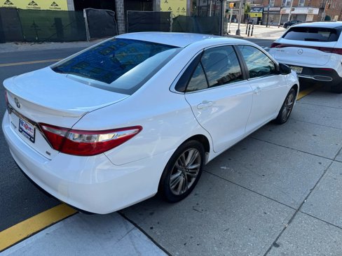 Used 2017 Toyota Camry SE image 7