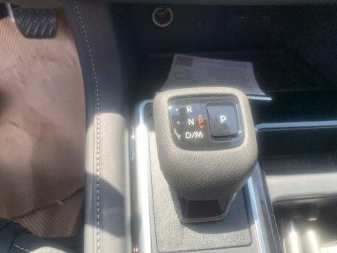New 2025 Nissan Pathfinder SL image 12