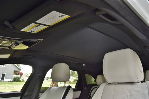 Used 2019 Land Rover Range Rover Velar S image 47