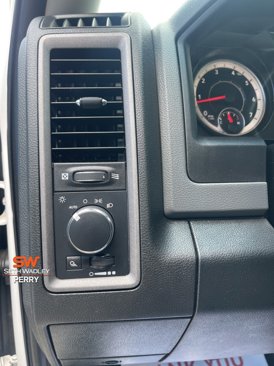 Used 2018 RAM 3500 Tradesman w/ Popular Equipment Group image 25