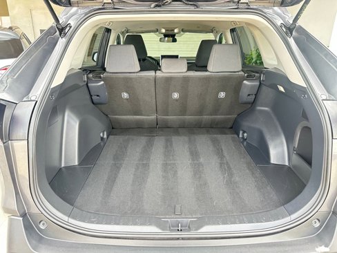 Used 2025 Toyota RAV4 LE image 31