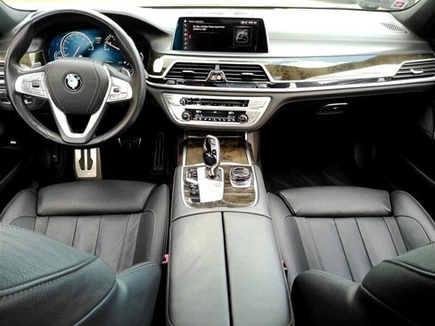 Used 2019 BMW 740i w/ Executive Package image 15
