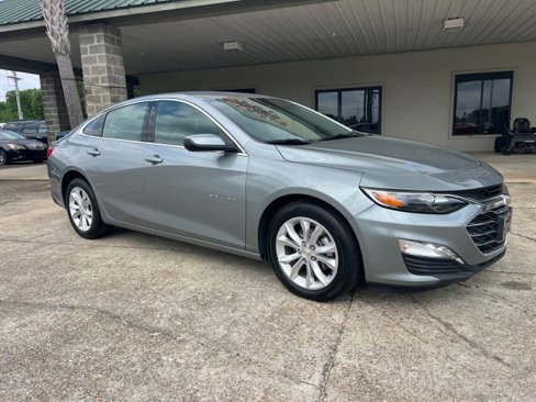 Used 2024 Chevrolet Malibu LT image 2