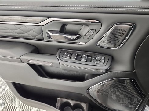 New 2025 RAM 1500 Limited image 16