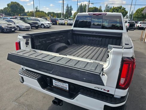 Used 2023 GMC Sierra 3500 AT4 w/ AT4 Premium Plus Package image 16