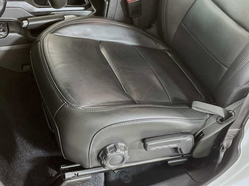 Used 2022 Jeep Wrangler Unlimited Sahara image 17