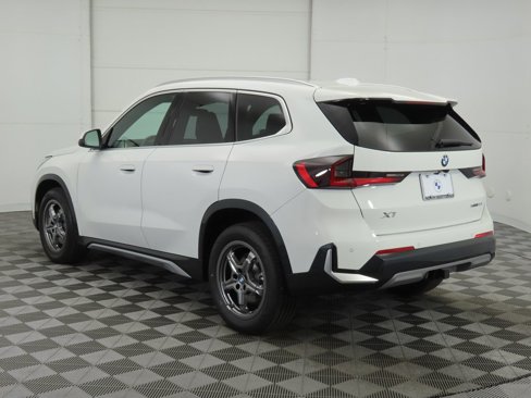 Used 2025 BMW X1 xDrive28i w/ Technology Package image 8