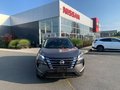 New 2026 Nissan Rogue S image 2