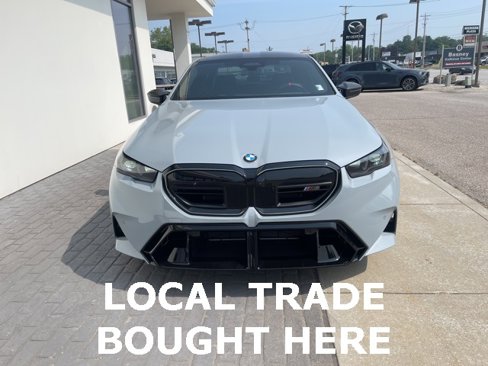 Used 2025 BMW M5 w/ Carbon Package image 2