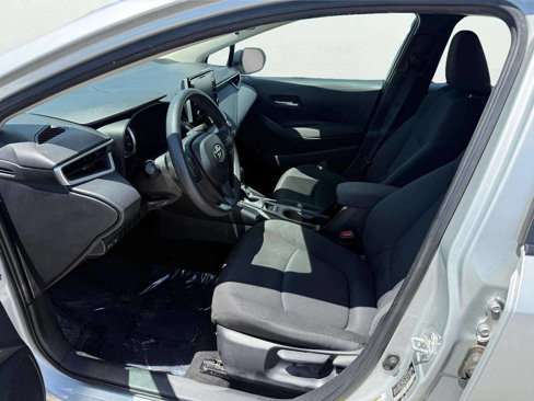 Used 2021 Toyota Corolla LE image 11