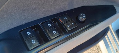 Used 2019 Toyota Camry LE image 7