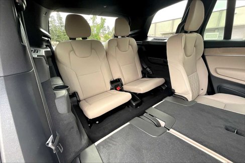 New 2026 Volvo XC90 B6 Plus w/ Protection Package Premier image 28