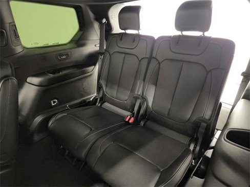 Used 2025 Jeep Grand Cherokee L Limited w/ Luxury Tech Group II image 33