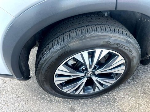 Used 2021 Nissan Rogue SV image 23