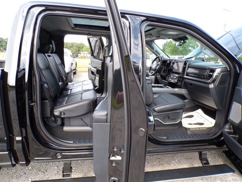 Used 2024 Ford F350 Lariat image 4