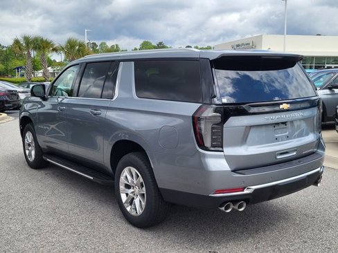 New 2025 Chevrolet Suburban Premier image 6