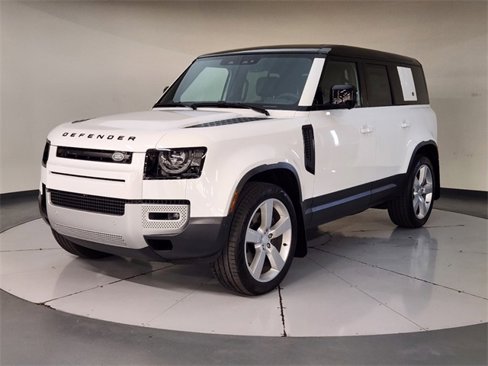 New 2024 Land Rover Defender 110 SE image 1