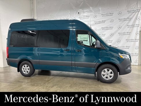 New 2025 Mercedes-Benz Sprinter 2500 image 1