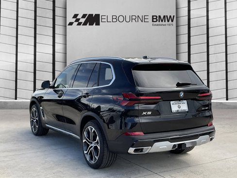 New 2026 BMW X5 sDrive40i image 5