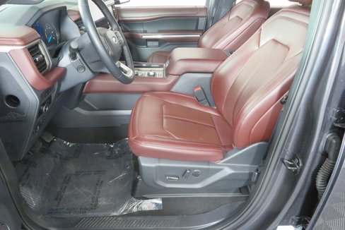 Used 2024 Ford Expedition Limited image 12