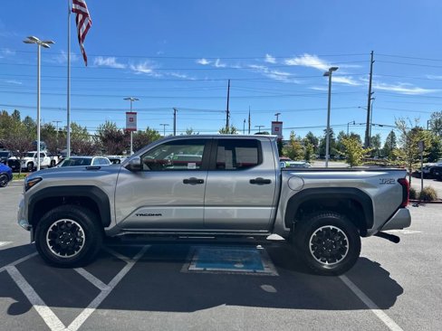 Certified 2024 Toyota Tacoma TRD Off-Road image 6