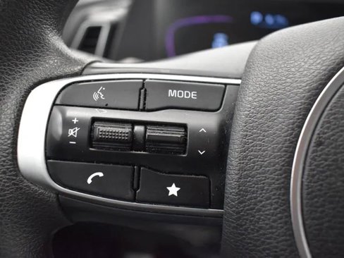 Used 2024 Kia Sportage LX image 24