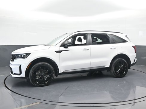 Used 2023 Kia Sorento SX image 2