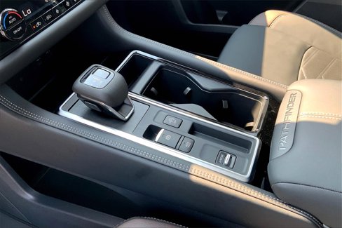 New 2025 Nissan Pathfinder Platinum image 9