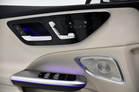 Certified 2025 Mercedes-Benz C 300 4MATIC Sedan image 14