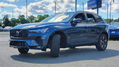 New 2026 Volvo XC60 B5 Plus w/ Climate Package image 6