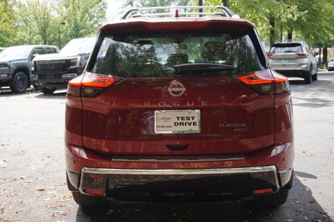 New 2026 Nissan Rogue Platinum image 4