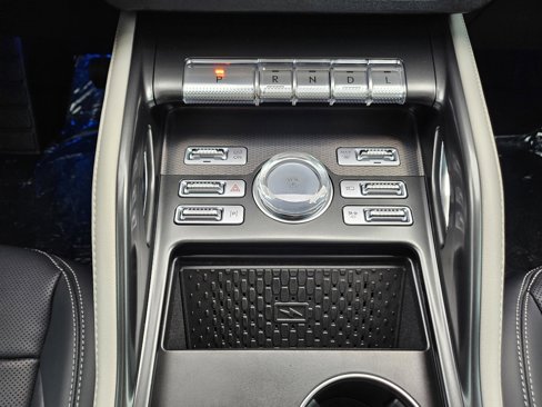 New 2025 Lincoln Nautilus Premier w/ Equipment Group 102A image 21