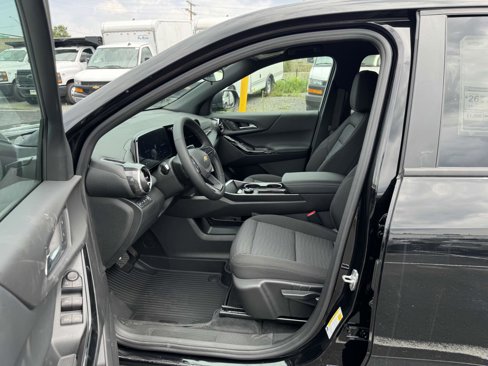 New 2026 Chevrolet Equinox LT w/ LPO, Floor Liner Package image 18