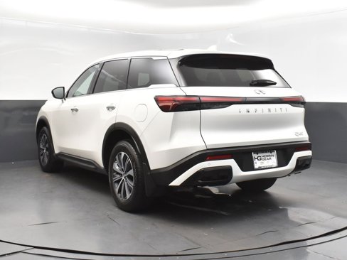 Used 2025 INFINITI QX60 Pure image 5